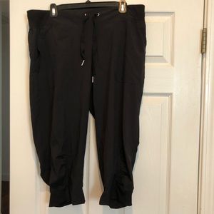 Calvin Klein capris. Black. Size XL. Almost new.